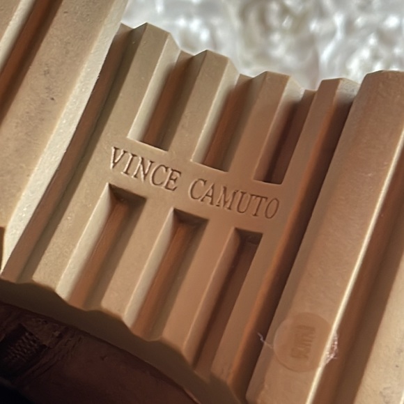 Vince Camuto Combat Boots VC Movelly Sz8.5 - Picture 10 of 11